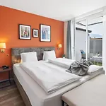 Lodge, Pool & Garden Retreat 3* アスコナ
