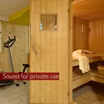 Lodge, Pool & Garden Retreat ホテル 3*