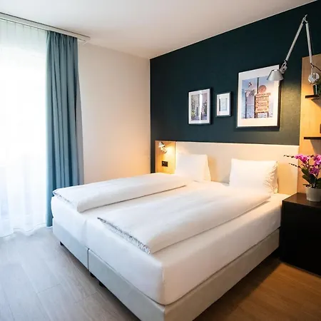 Lodge, Pool & Garden Retreat 3* אסקונה