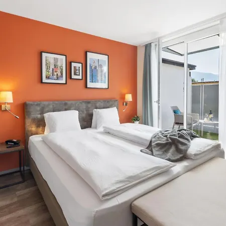 Lodge, Pool & Garden Retreat 3* אסקונה