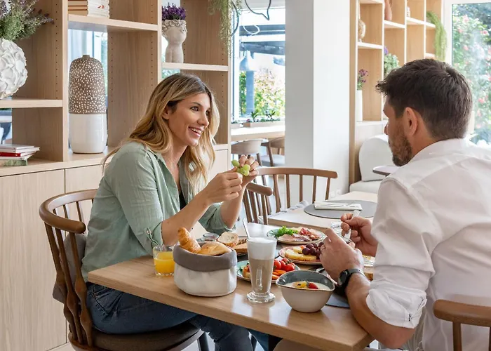 Ξενοδοχείο Lodge, Pool & Garden Retreat 3*