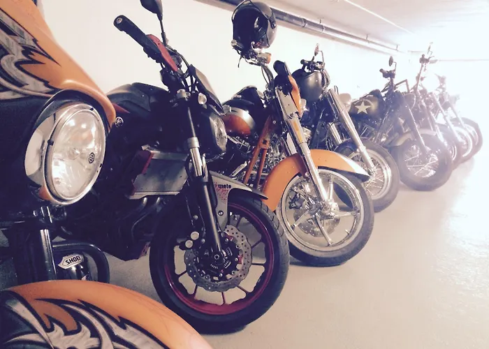 Ξενοδοχείο Lodge, Pool & Garden Retreat Ασκόνα