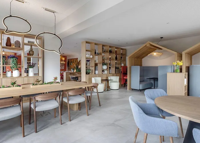 Lodge, Pool & Garden Retreat Ασκόνα