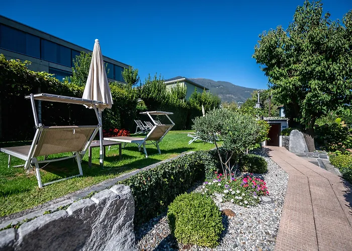 Lodge, Pool & Garden Retreat Ξενοδοχείο 3*