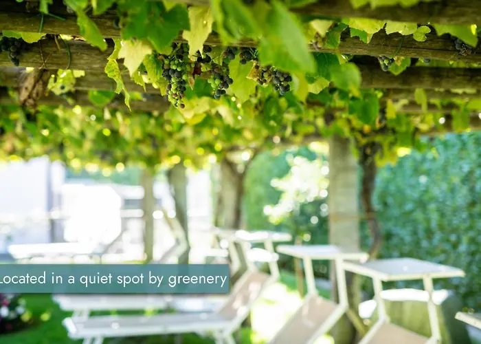 Lodge, Pool & Garden Retreat Hotel Ascona